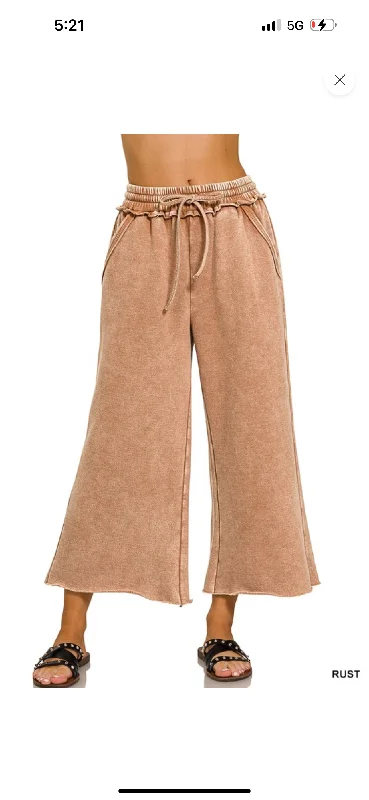 Cropped Lounge Pants