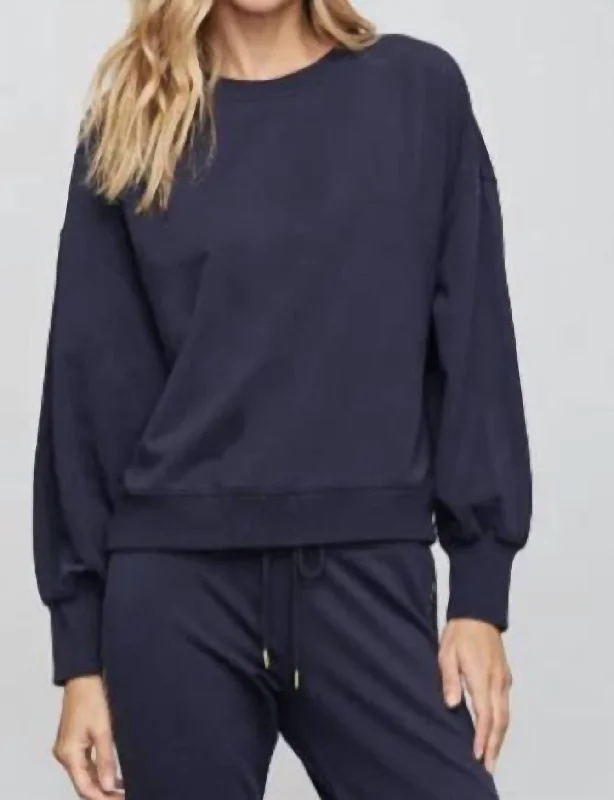 Amara Sweatshirt In Navy