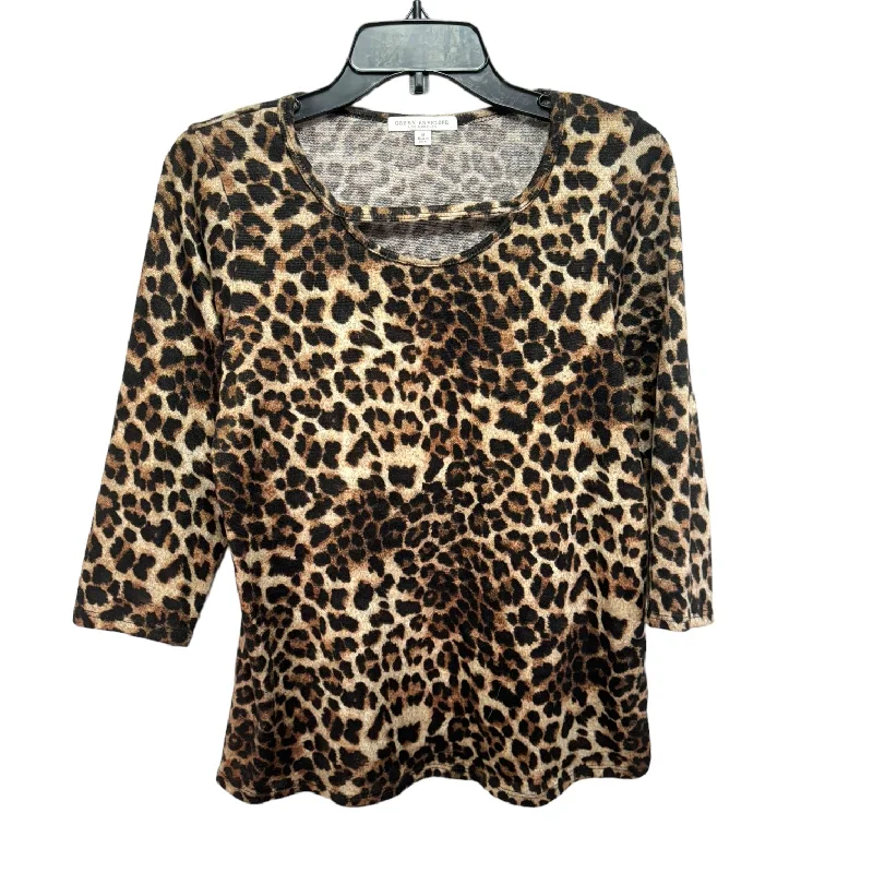 Top 3/4 Sleeve By Green Envelope In Leopard Print, Size: M