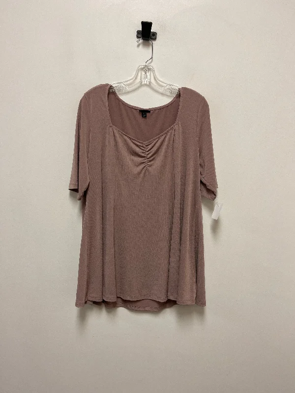 Top 3/4 Sleeve By Torrid In Brown, Size: 1x